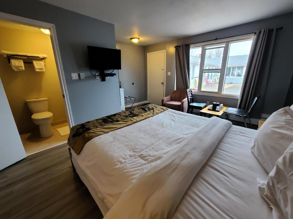 Highland Motel 2*